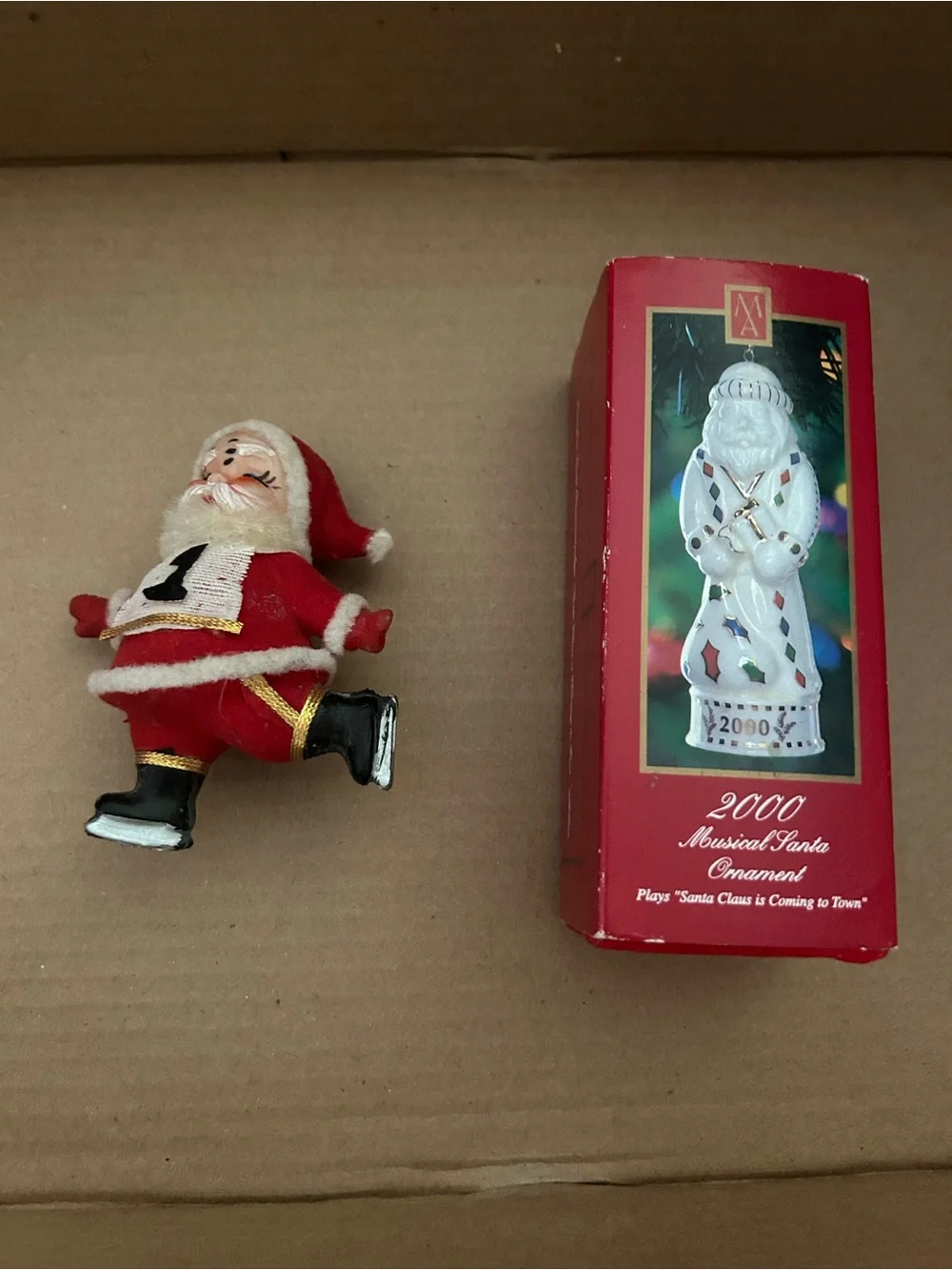 2 vintage Christmas items